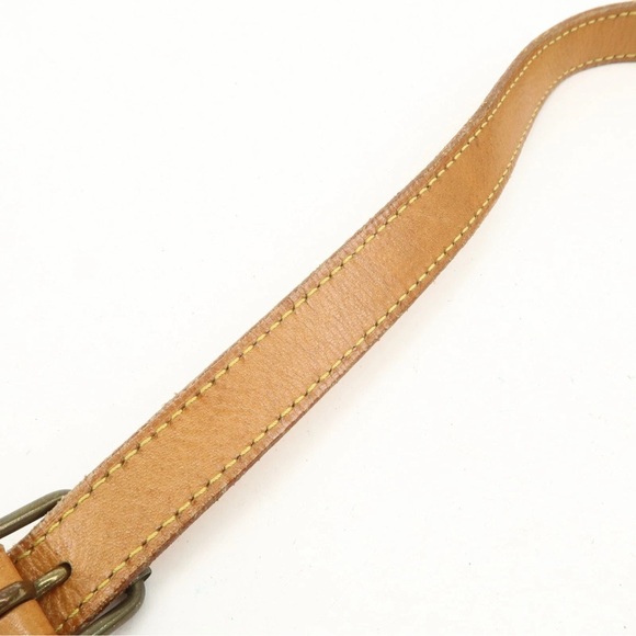 LOUIS VUITTON Monogram Saumur 30 Crossbody - Picture 4 of 12